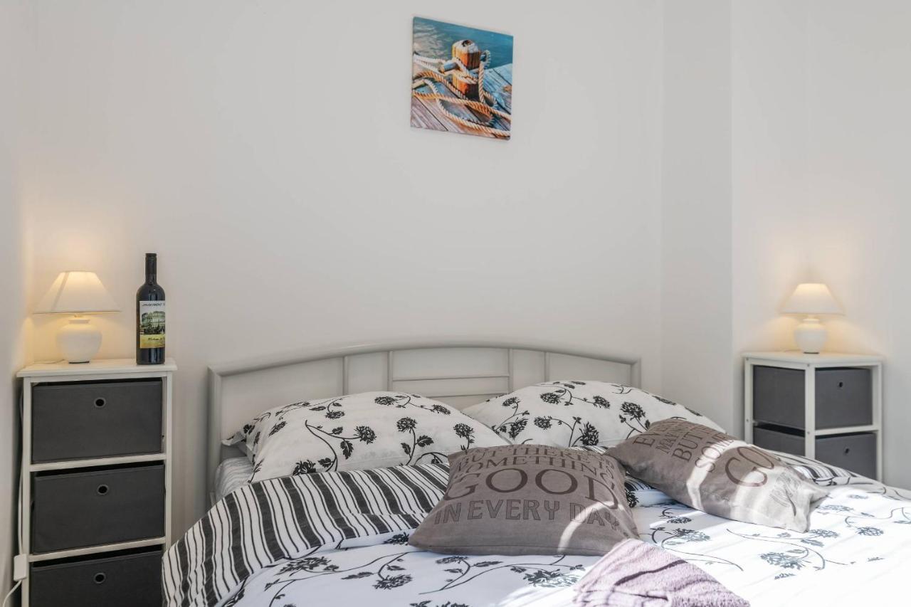 Apartment Petra Pola Esterno foto