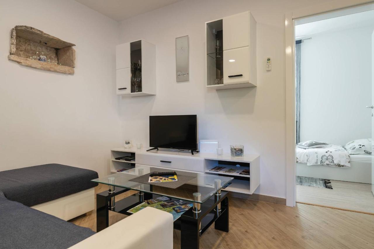 Apartment Petra Pola Esterno foto